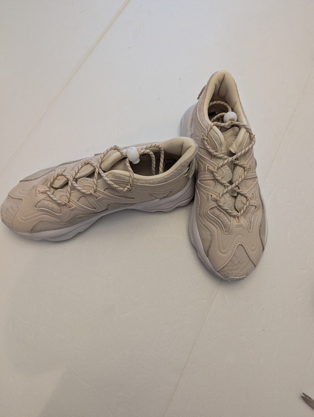 Mens Adidas Oswego Plus Ecru Running Shoes